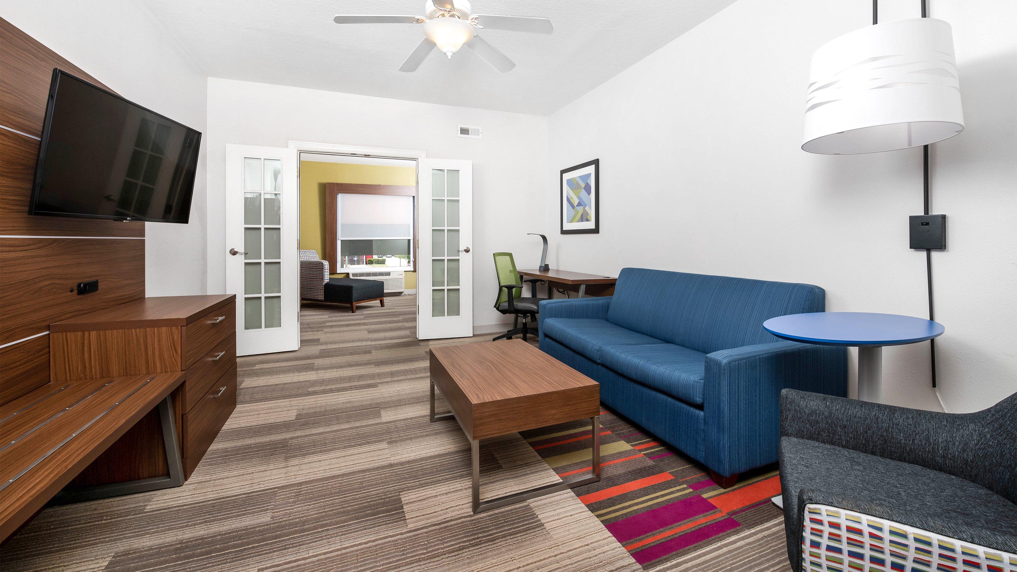 Holiday Inn Express Hotel And Suites Conroe By Ihg Экстерьер фото