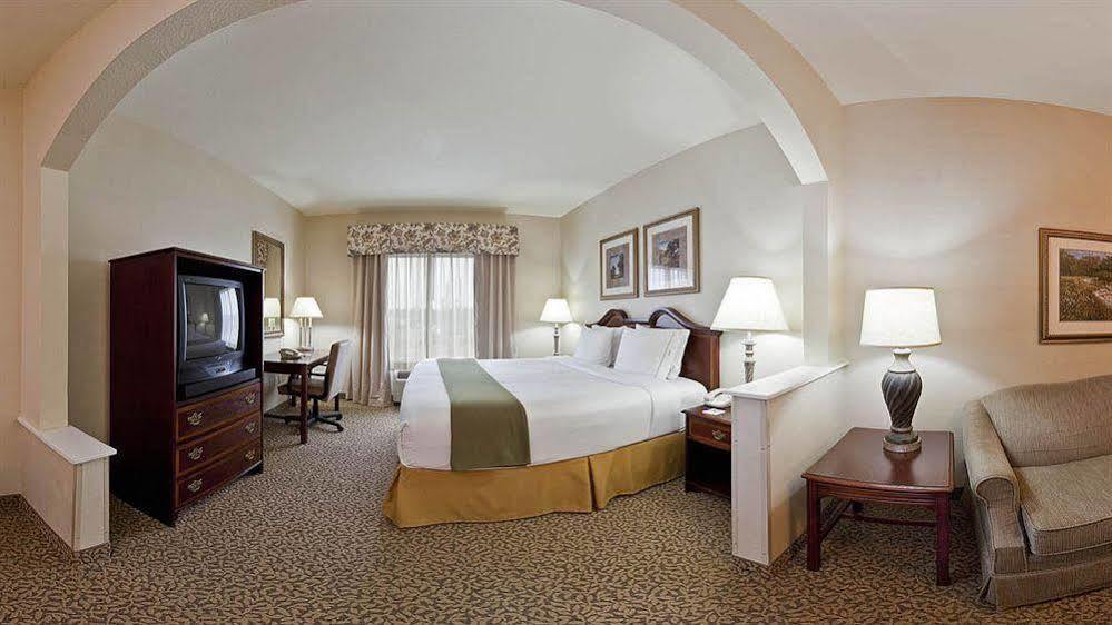 Holiday Inn Express Hotel And Suites Conroe By Ihg Экстерьер фото