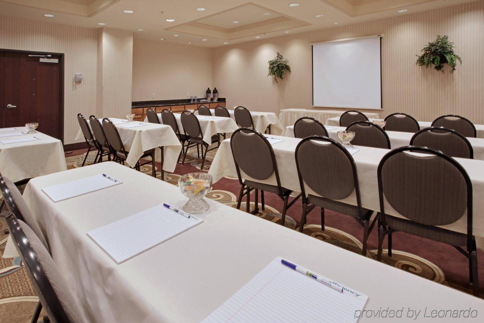 Holiday Inn Express Hotel And Suites Conroe By Ihg Экстерьер фото